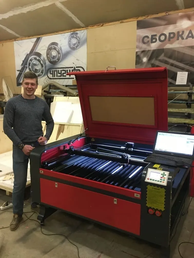 Лазерный станок CO2 c ЧПУ 600х900мм 60Вт/М2 КАЛЬКУЛЯТОР