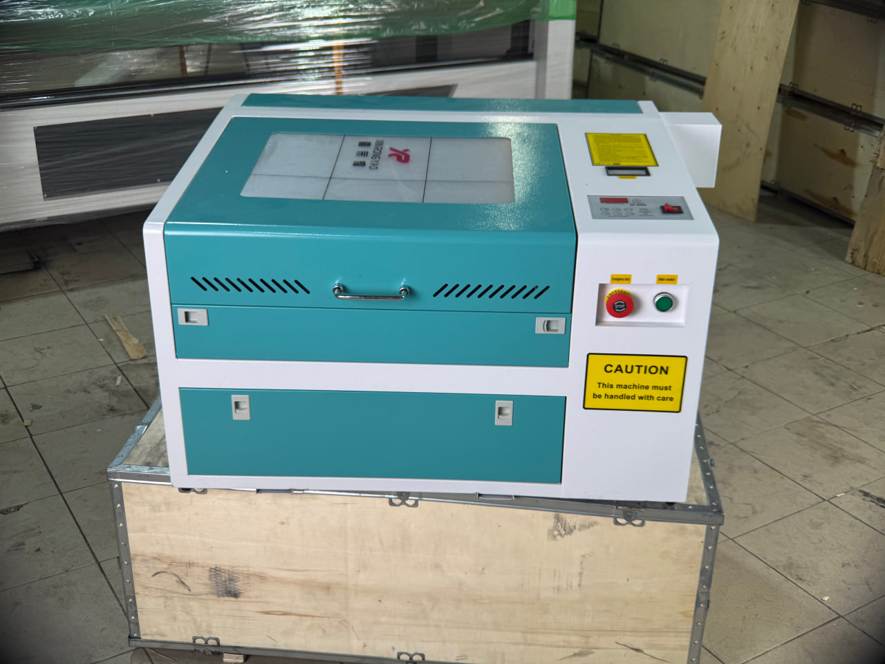 Лазерный станок 400х400мм 50Вт/М3