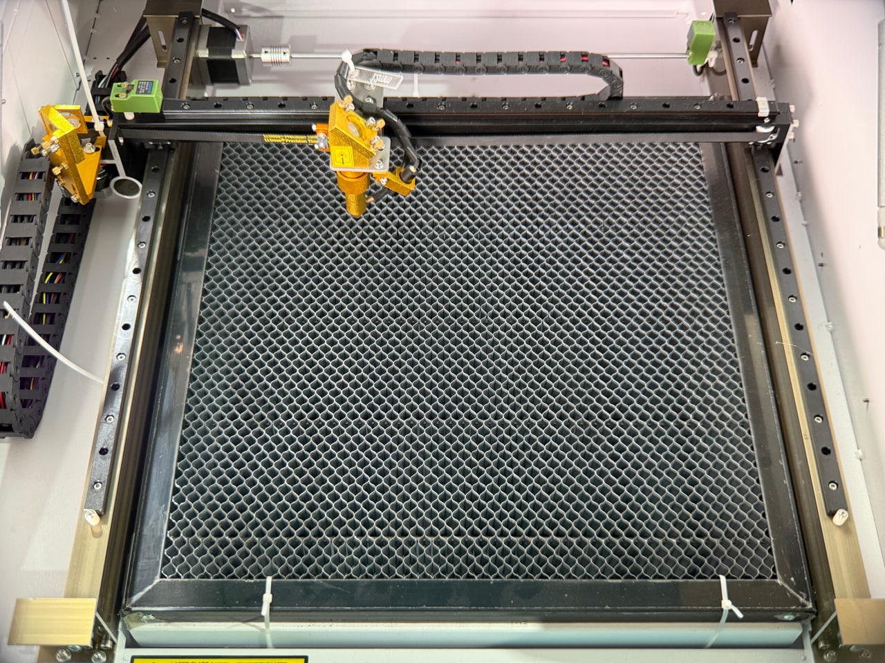 Лазерный станок 400х400мм 50Вт/М3