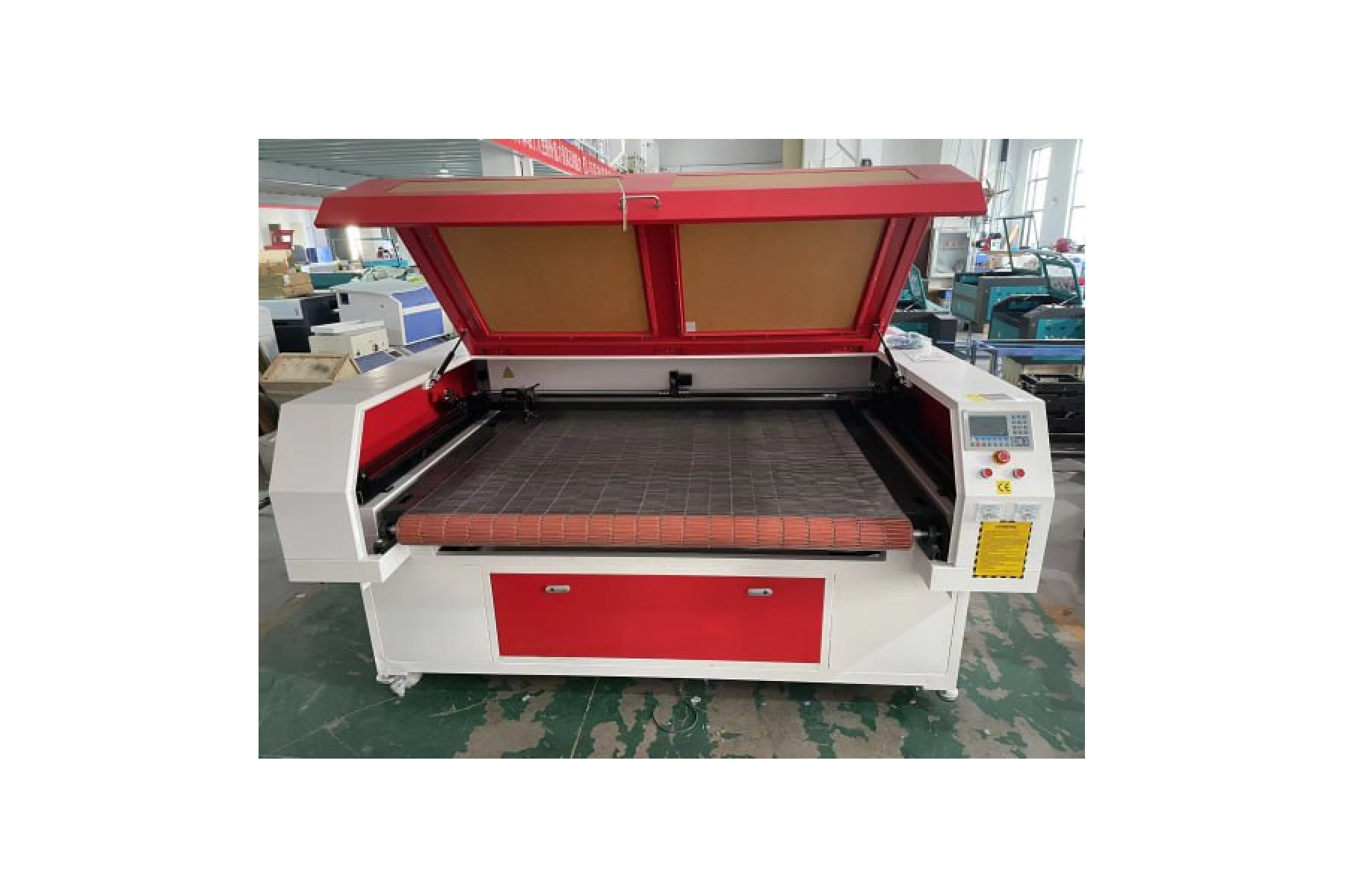 Лазерные ЧПУ станки с водяным охлаждением